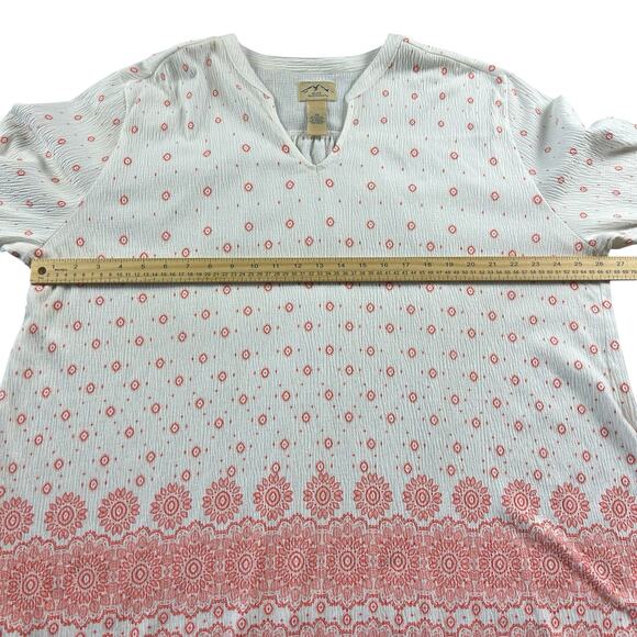 Blue Mountain Tunic Women Size 2X White Pink Gauzy Crinkled Geometric Casual Top - Picture 10 of 11